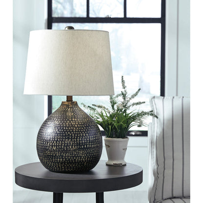 Maire Table Lamp - QK1020065_ASHL_LF1_RM