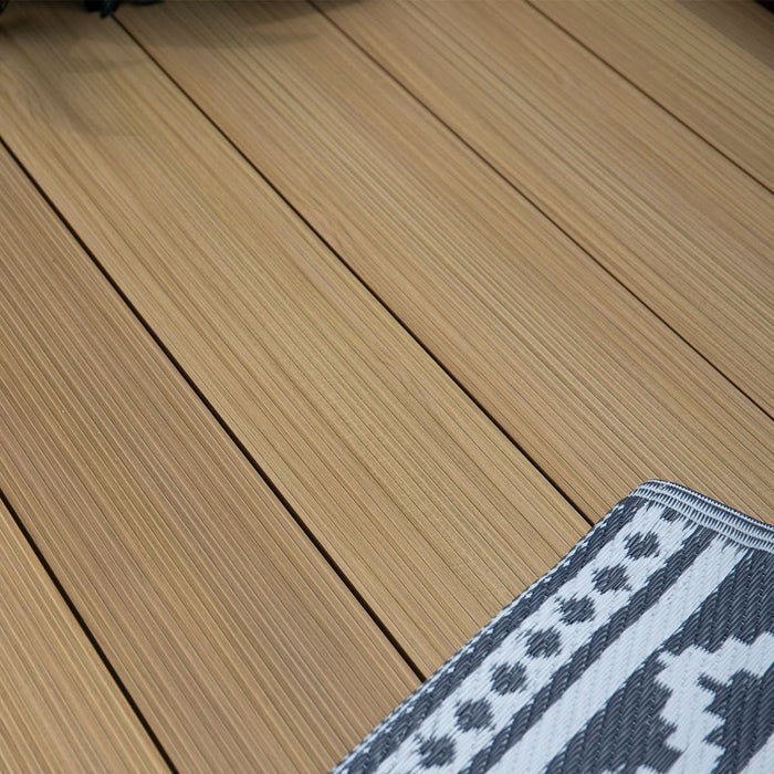 Woodgrain-Effect Aluminium Decking - Oak